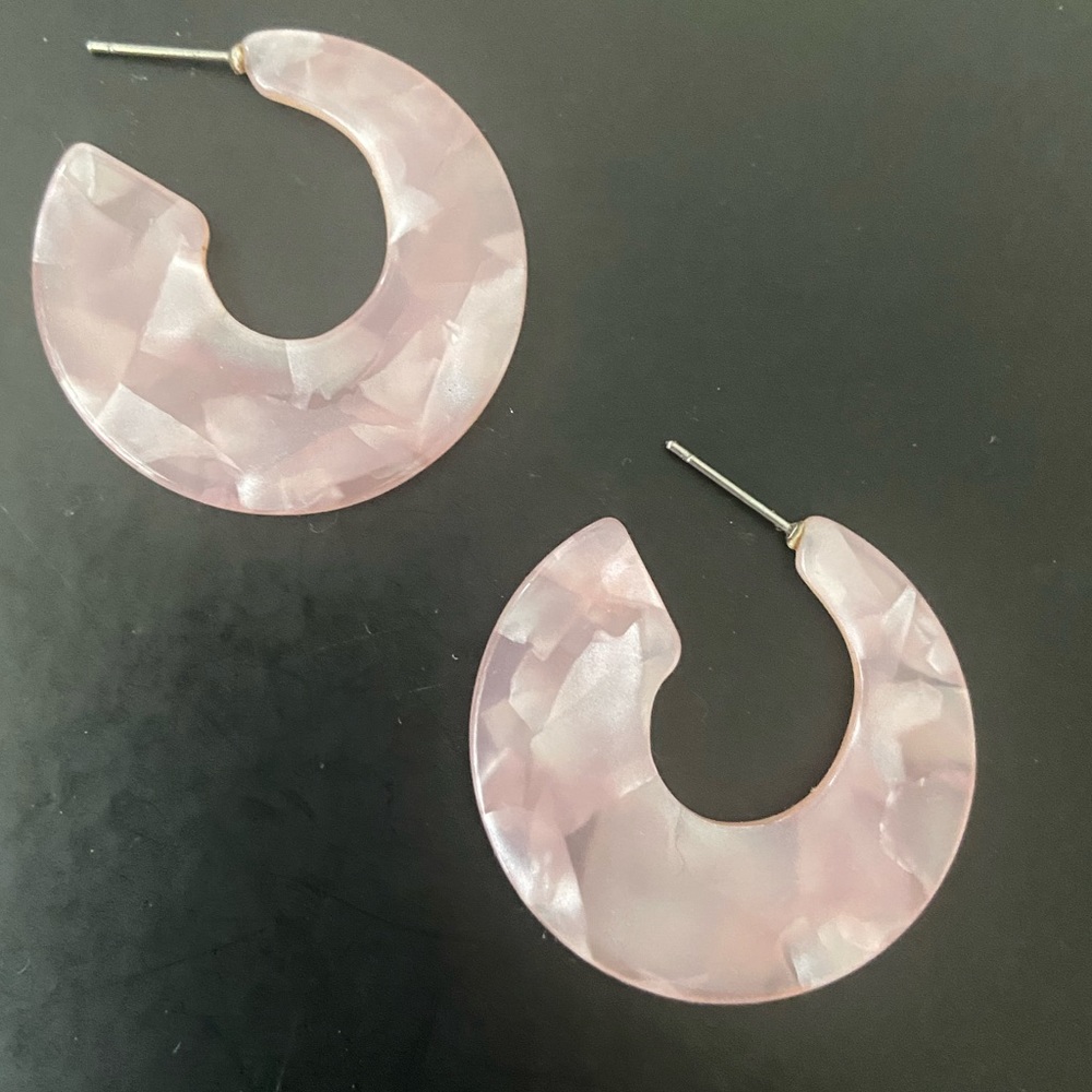 Lightweight pink acrylic hoop earrings